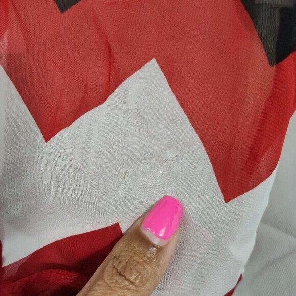 Takara Red Tan Black Shirt Blouse Women Size M Roll Tab Sleeve Chevron Print - Picture 8 of 10